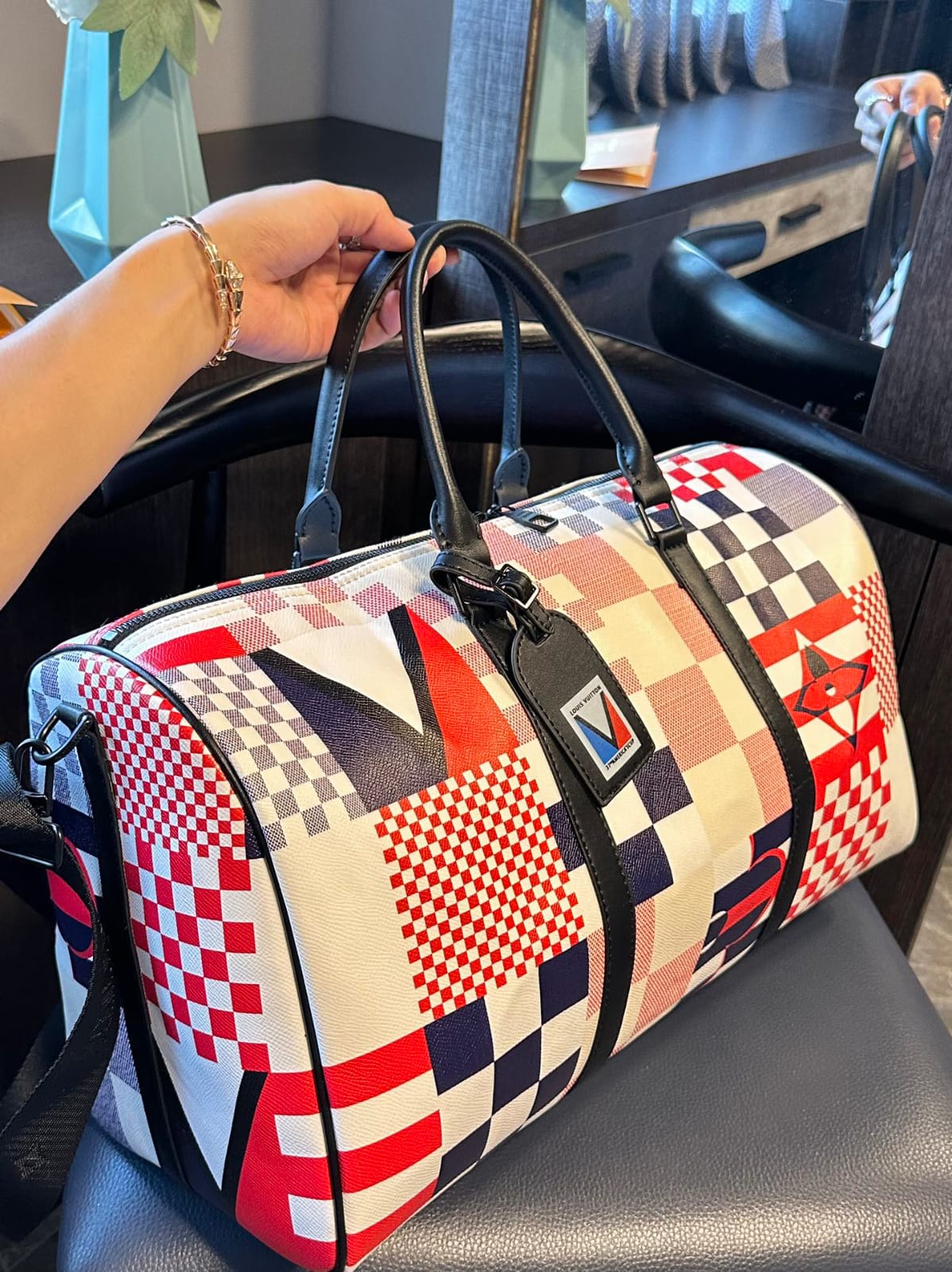 Louis Vuitton Women's Bag - Meya Luxury Brand