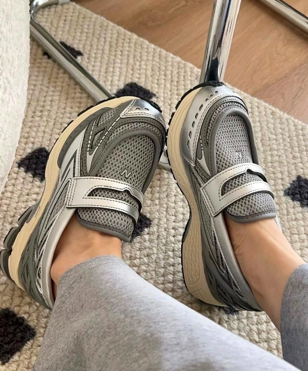 New Balance Shoes – Gray