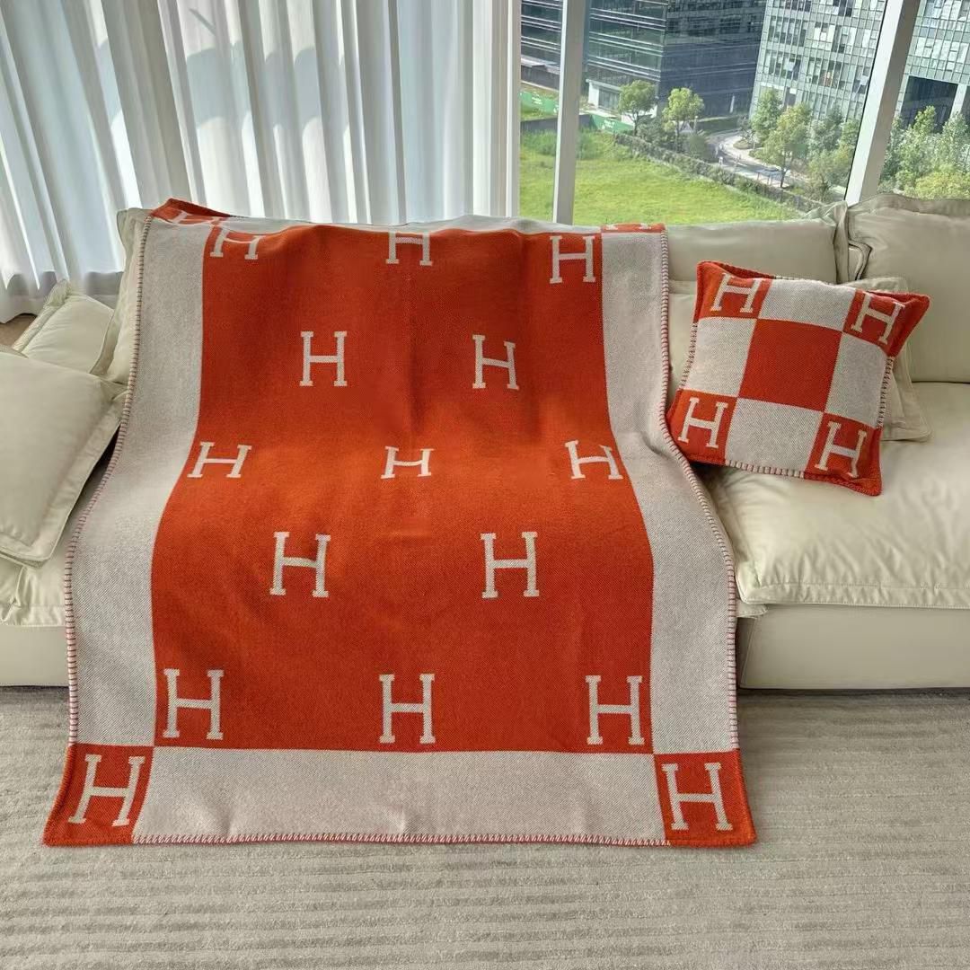 Hermes Pillow & Blanket Set - Meya Luxury Brand