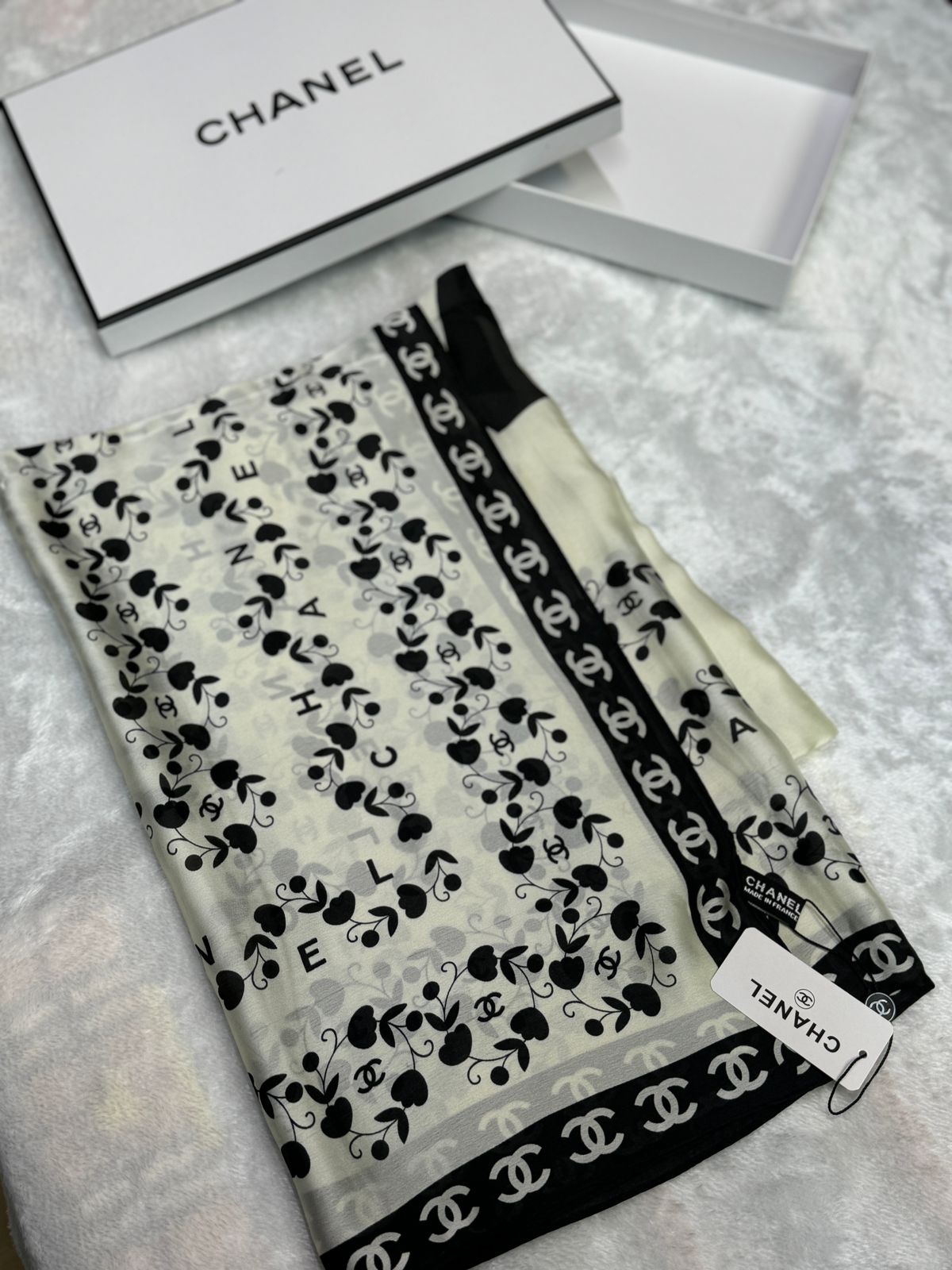 Channel Women Shawls - Meya Luxury Brand