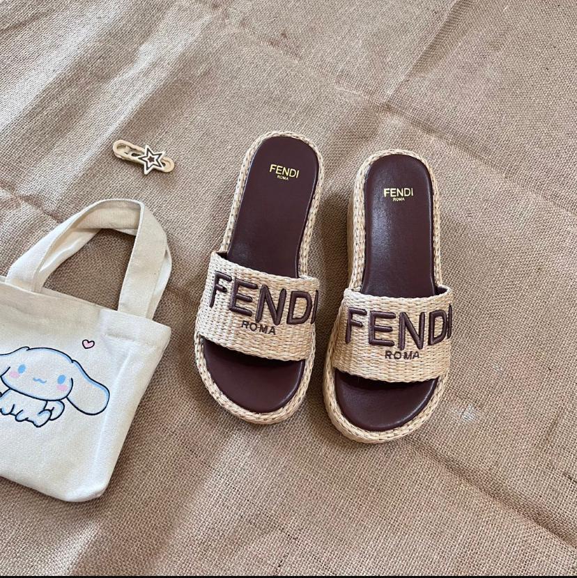 Fendi Women's Slippers