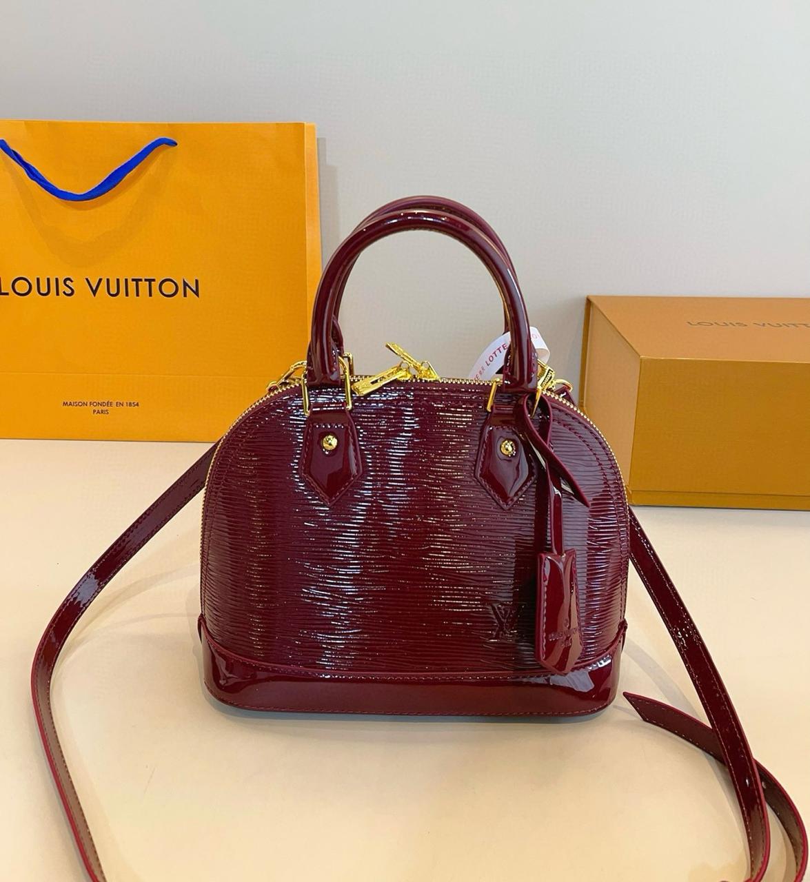Louis Vuitton Women's Bag - Meya Luxury Brand