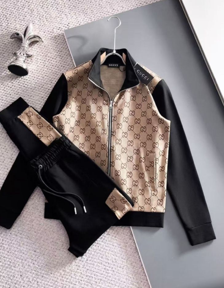 Gucci Men's Sweaters - Meya Luxury Brand image 1