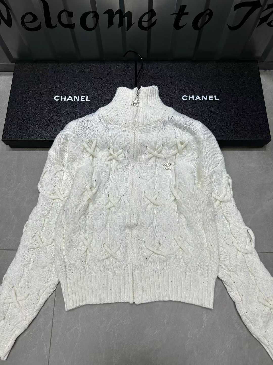 Channel Women's Shirt