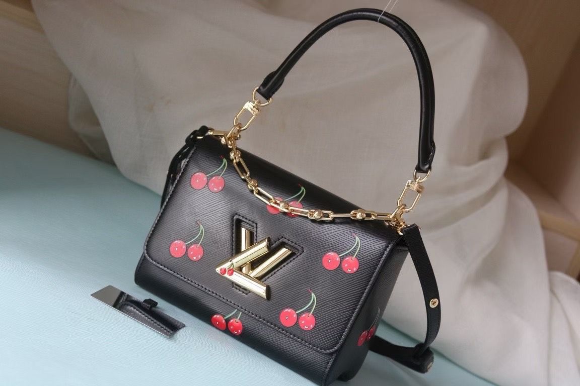 Louis Vuitton Women's Bag