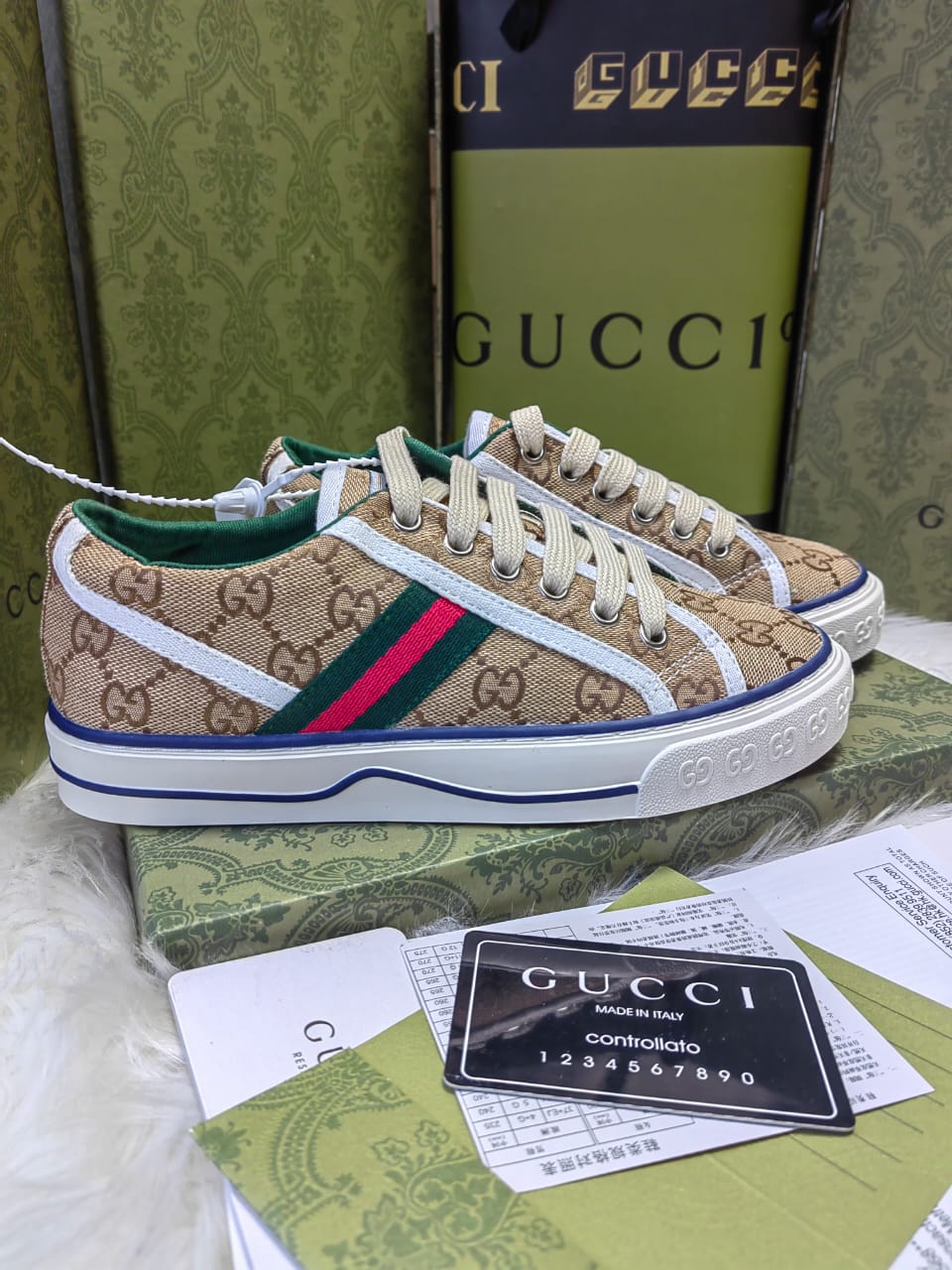 Gucci Women Shoes