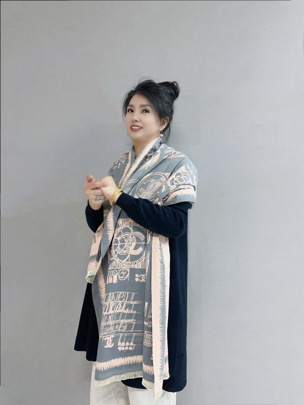Channel Women's Shawl