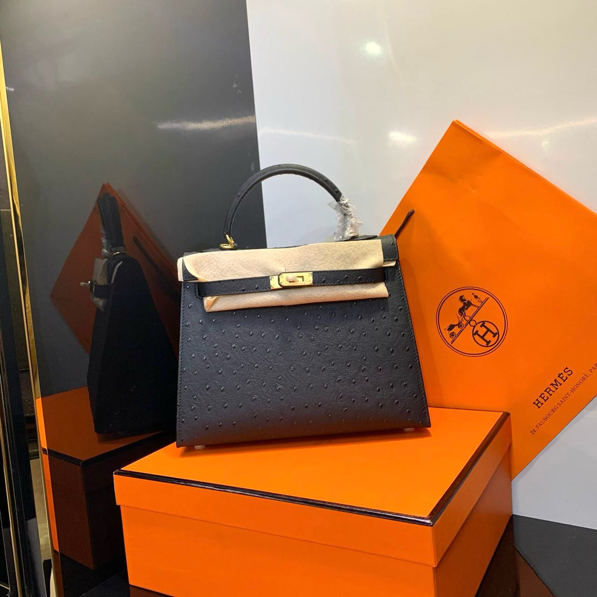 Hermes Kelly Handbag - Meya Luxury Brand