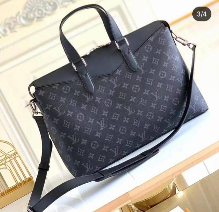 Louis Vuitton Men's Bag - Meya Luxury Brand