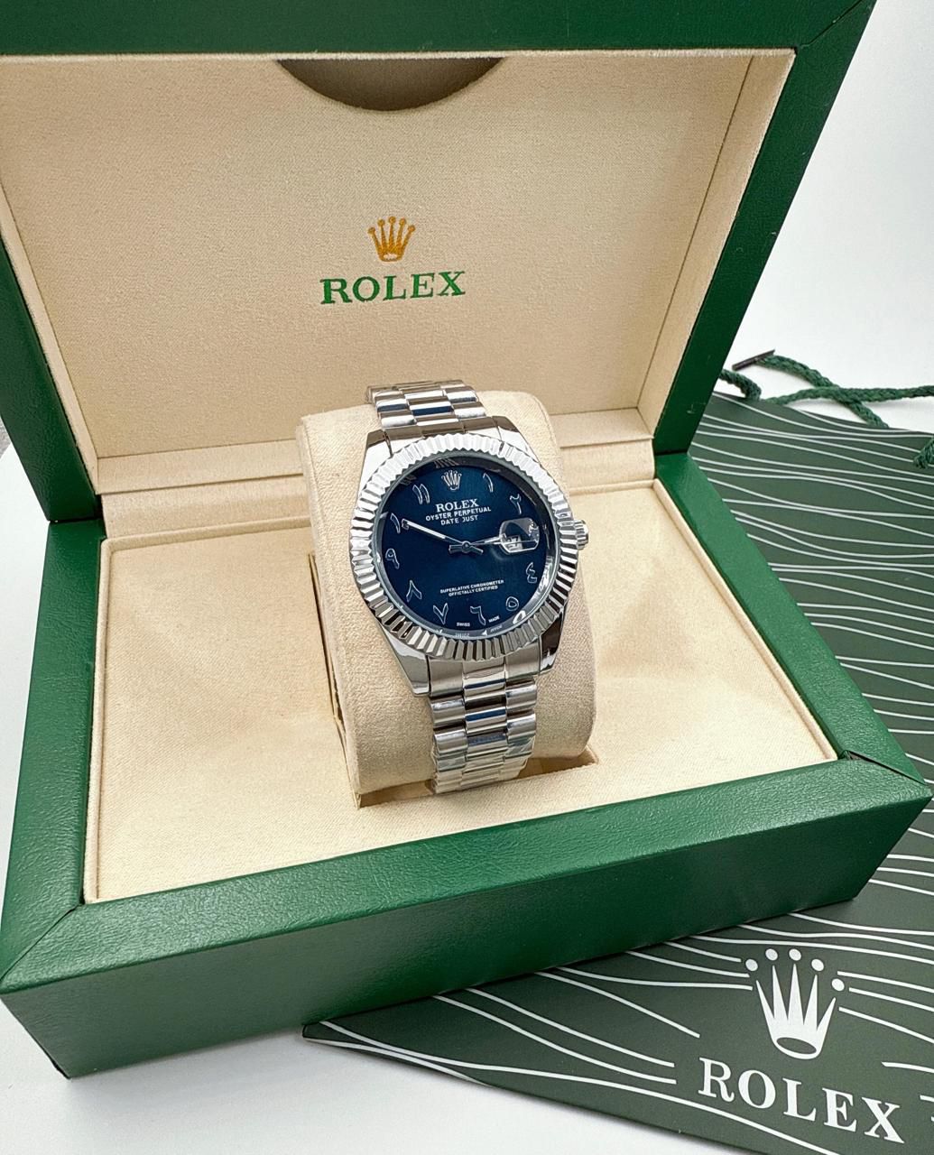 Rolex Men's Watch – Date display, automatic movement