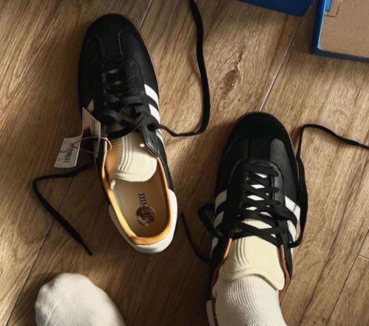 Adidas Women's Shoe