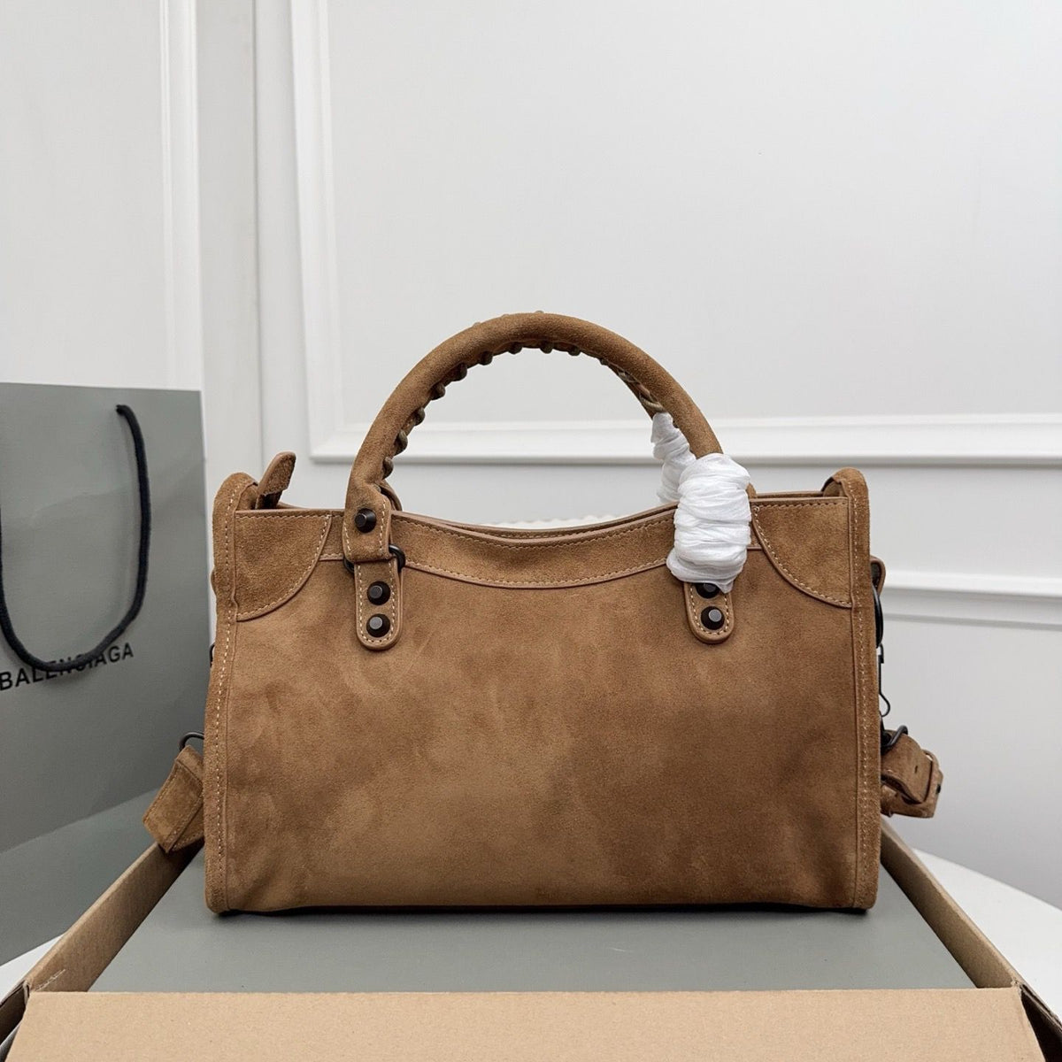 Camel tan Balenciaga city leather shoulder bag with whipstitched handles