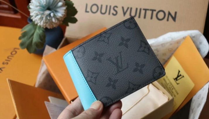 Louis Vuitton Men's Wallets - Meya Luxury Brand image 5