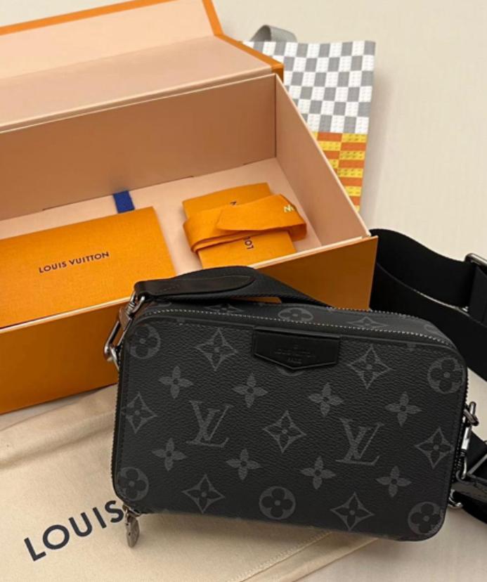 Louis Vuitton Men's Wallets - Meya Luxury Brand image 1