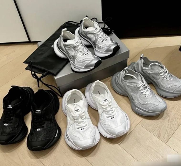 Balenciaga Men's Sneakers - Meya Luxury Brand image 1
